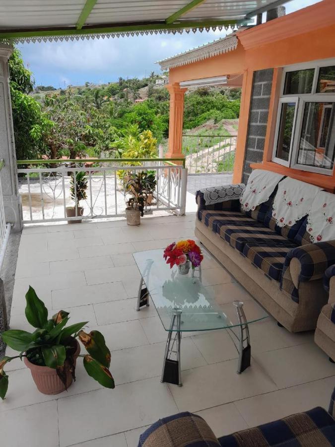 La Belle Du Sud Villa Port South East ภายนอก รูปภาพ